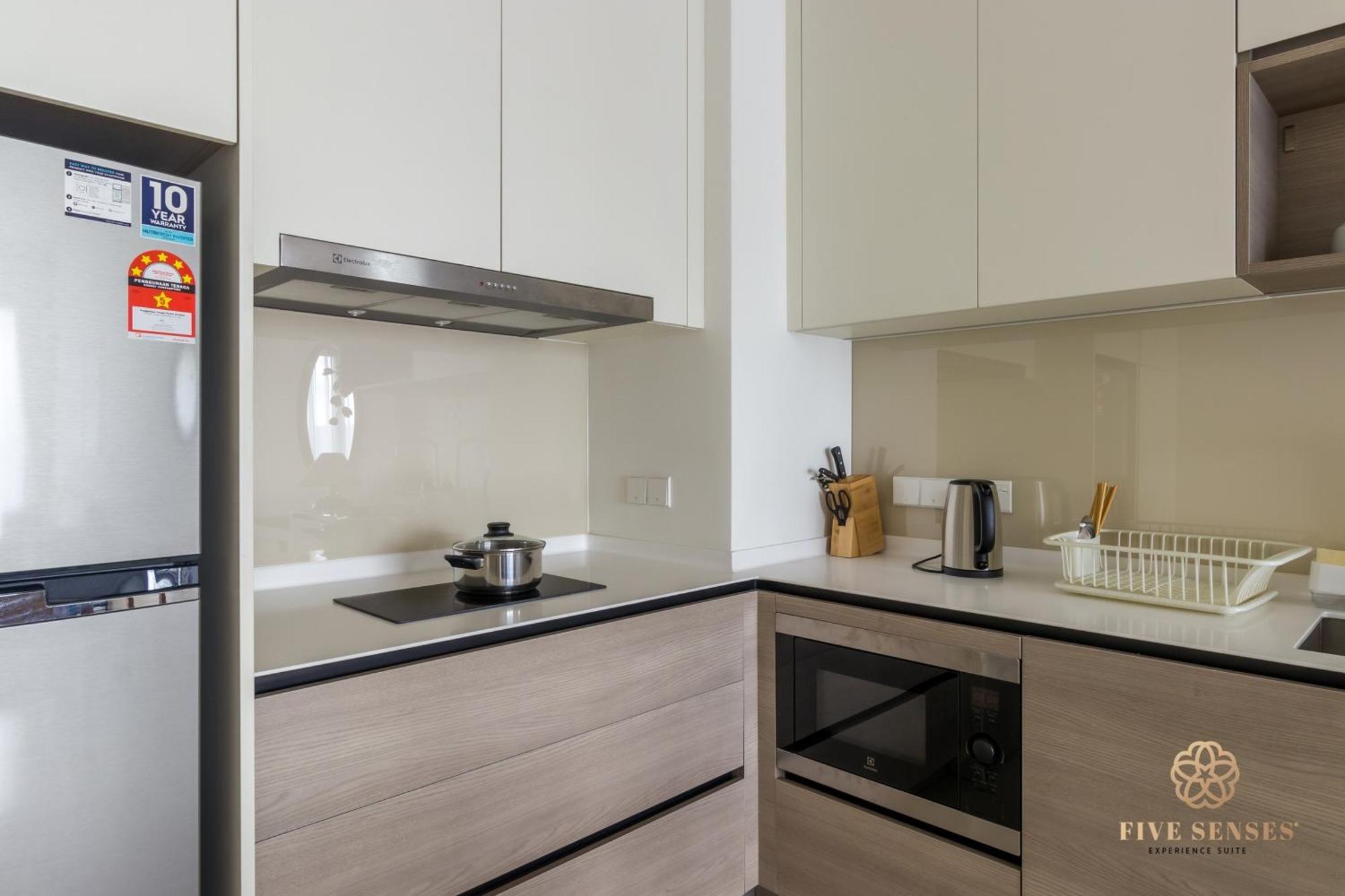 Viia Residences Kuala Lumpur, Five Senses Room photo